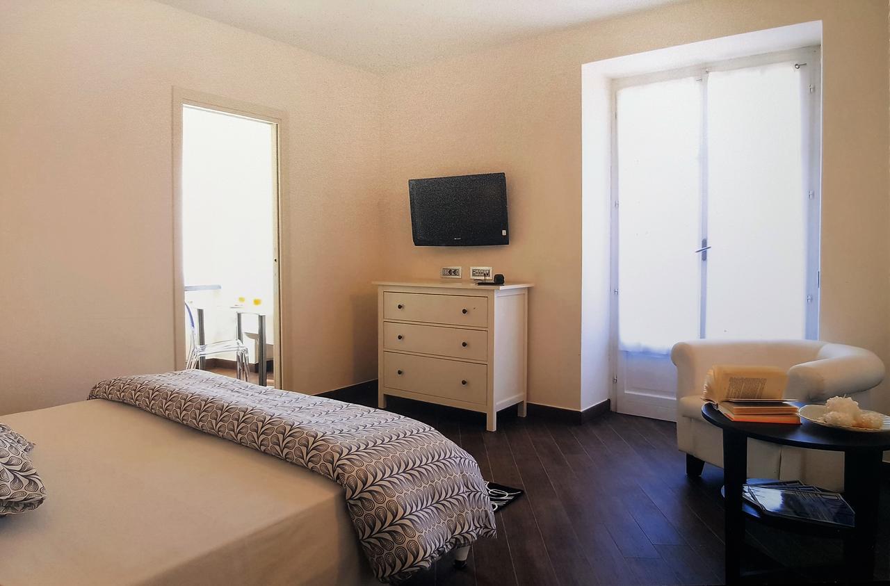 Hotel Residence Baiadelsole ライグエーリア エクステリア 写真